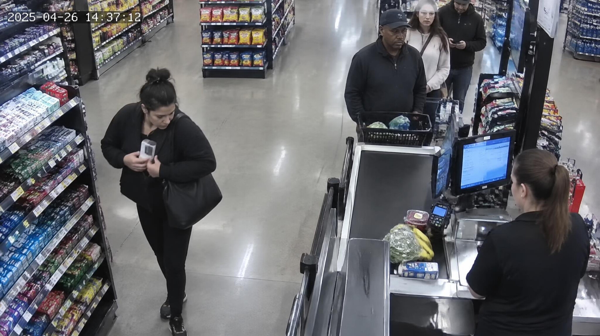 shoplifter caught in act